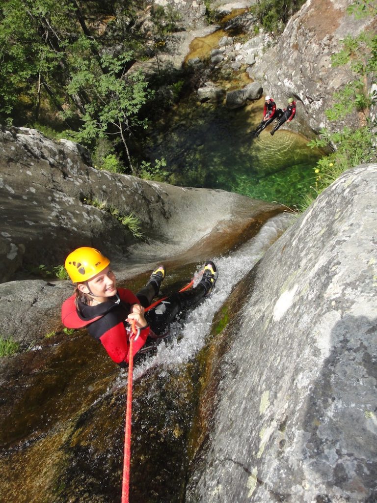 canyon-petra leccia-glissade-canyoning-corte-corse-altipiani