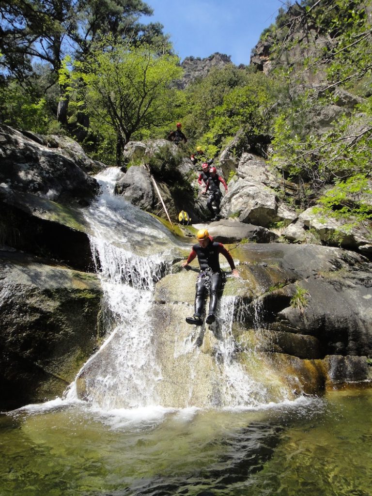 canyon-petra leccia-tobogan-cascade-canyoning-corte-corse-altipiani (1)