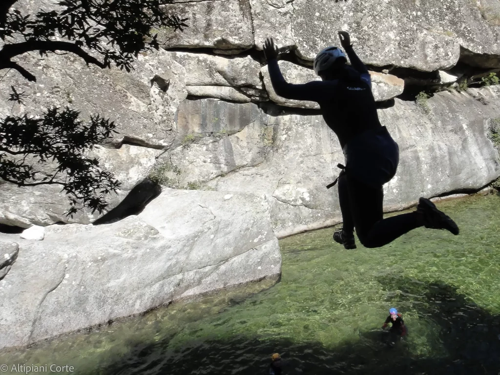 1-Canyoning-Corse-Canyon-Famille-Sportif- Vecchio-Corte-Altipiani-36