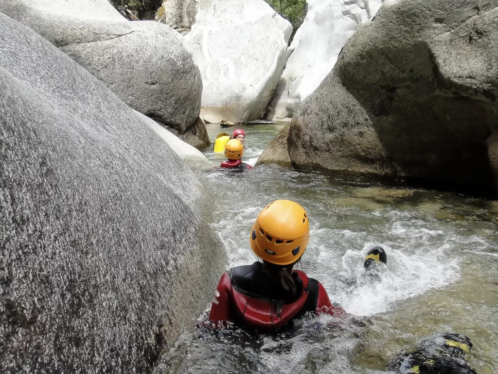 9-Canyoning-Corse-Canyon-Famille-Sportif- Vecchio-Corte-Altipiani-190