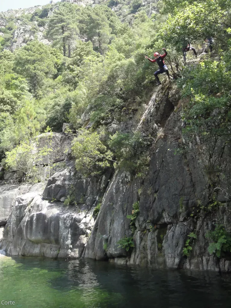 5-Canyoning-Corse-Canyon-Famille-Sportif- Vecchio-Corte-Altipiani-76